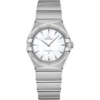 Replica Omega Constellation Manhattan Quartz 28mm Mother of Pearl Dial Women‘s Watch 131.10.28.60.05.001