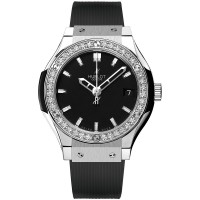 Hublot Classic Fusion Quartz Titanium 33mm 581.NX.1170.RX.1104